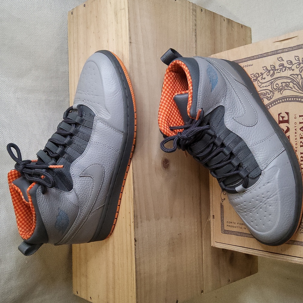 Nike Air Jordan 1 Retro '94 Bobcats old school throwback 9.5
